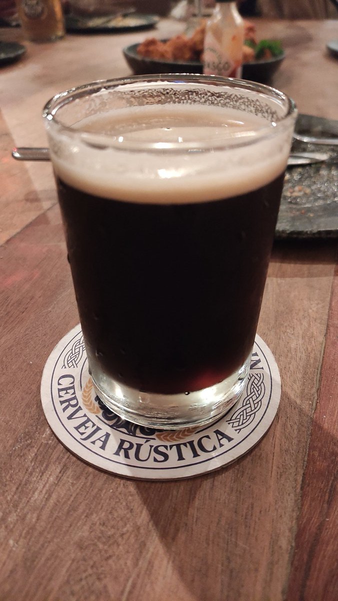 Sabe aquela cerveja que é um abraço? É exatamente essa Stout feita em barril de Amburana da Cervejaria Odin 🍻❤️
