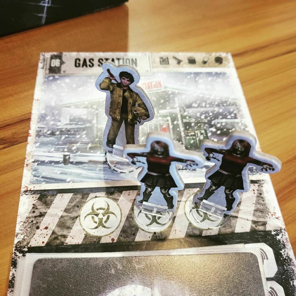 Board_at_home's tweet photo. Gas station is getting abit overrun, it's OK,  Gabriel will sort it!!
#weareboardathome #deadofwinter #deadofwinterboardgame #crossroadsgame #plaidhatgames #boardgames #boardgamesofinstagram #boardgameaddict https://t.co/IOwduOkCXz https://t.co/kgY91AYqSK