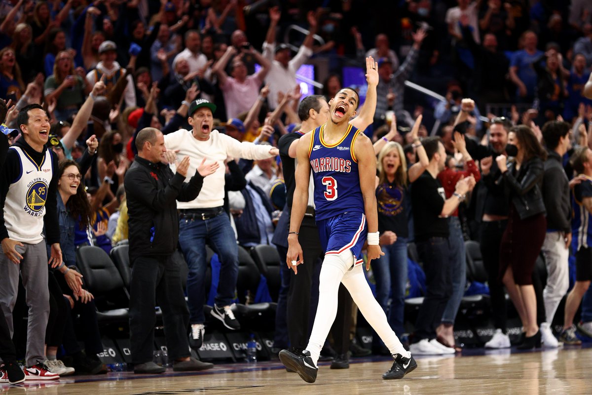 957thegame's tweet photo. Dub Nation -- you da real MVP 🙌 https://t.co/njmxkgohL8