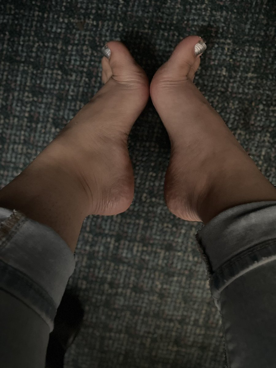 AmandaC088's tweet photo. Another one from today cause they just look damn cute ♥️ #feetfethish #feetfinder #feetworship #FOOTFETİSH  #cutefeet #cutetoes #soleslovers #sexyfeet https://t.co/oTwgABeHf7