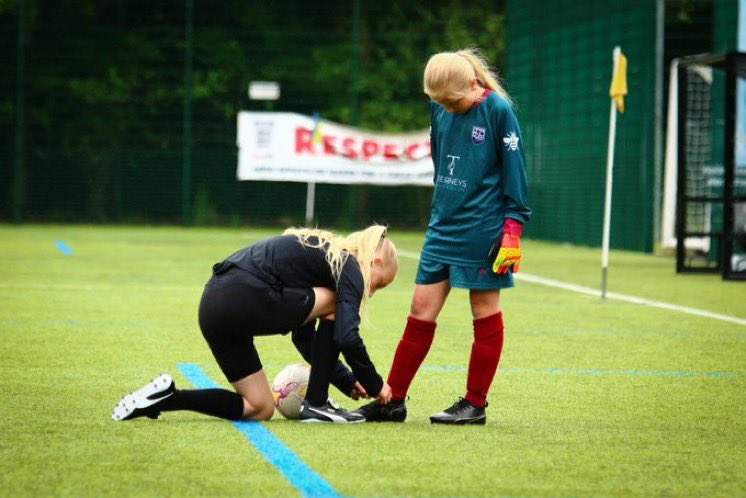 bolton_sport's tweet image. One of our @tsc_pedance #GirlsFootballActivators has gone on to develop further by enrolling on the Female Referees course
The feedback she has received from team managers is amazing and I couldn’t be prouder! 

 #GoLead #GirlsFootballinSchools 
@YouthSportTrust 
⚽️👧🏼⚽️👧🏼
