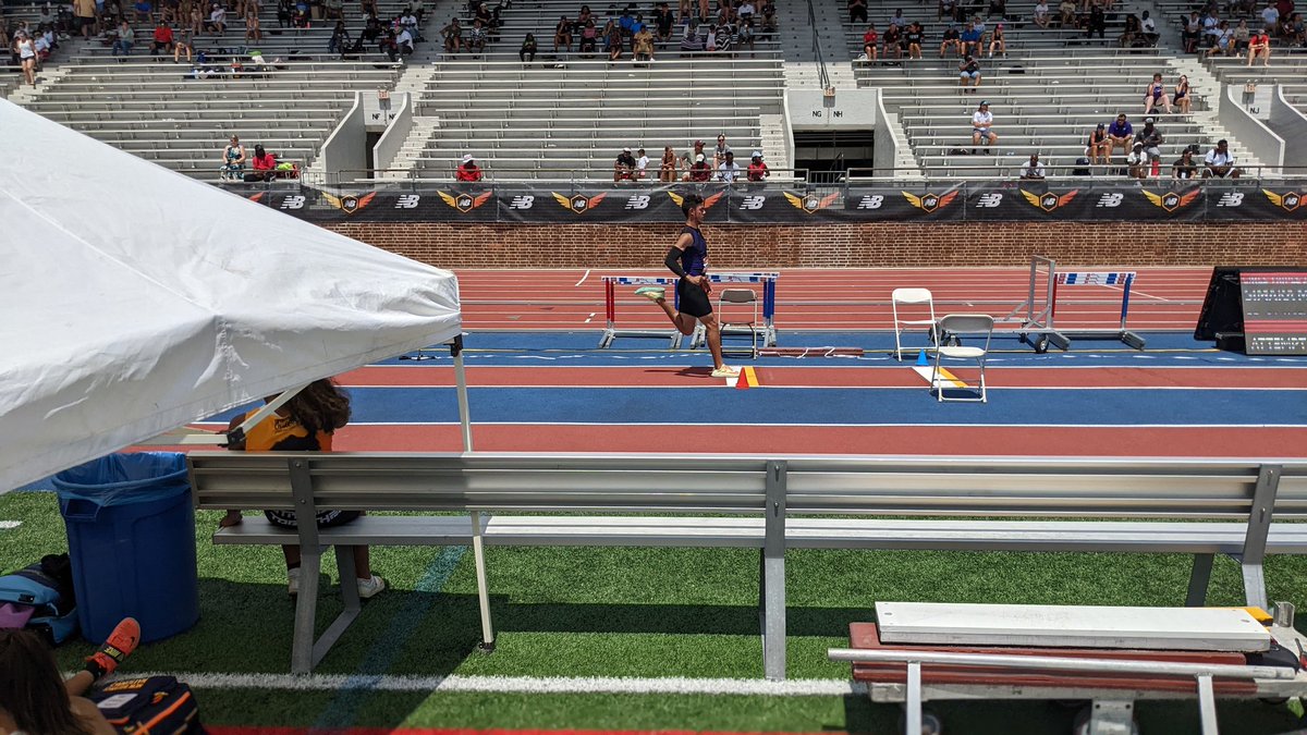 ERBomberstrack's tweet photo. Pretty amazing season for @1xManny ! 7th at Nationals was not what he was hoping for, but a very hot day and not feeling great took it's toll. Overall: 7 Sectional patches, a few school records, a NYS title. @ERBombers #hellbeback https://t.co/Twg58FA2bx
