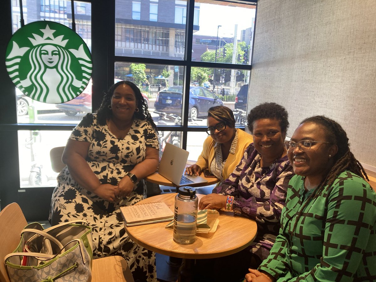 ⁦@Starbucks⁩ in Minneapolis with ⁦@Frazier4Equity⁩ & ⁦@Aging_scholar⁩ & Ms. Chester brainstorming on the next steps for expansion of ⁦@AlterDementia⁩. We are here to support our #BlackChurches #brainhealth #dementiaawareness  #research