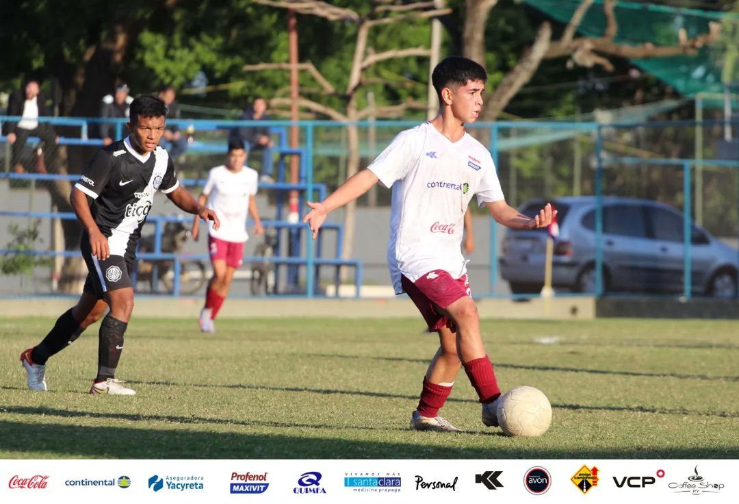 CanteradelTrico's tweet photo. #CanteraTricolor 🔴⚪🔵
#catSub17⚽️🙋🏻♂️
🏆 Torneo #Apertura2022
🗓Fecha 20
¡Final del partido!
#NACIONAL 1 🆚️ 3 Olimpia
📌Gol: 38' ST Ricardo Bernal
#VamosLaAcademia https://t.co/ylOLCokAyi