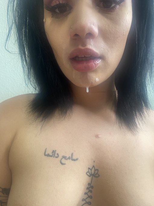 Nikki Vega’s pics and videos