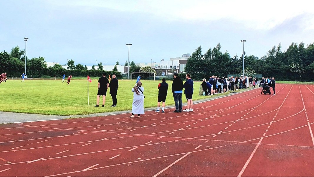freshbantam's tweet photo. 📆 17/06/2022
🕒 7:45pm
🏟 Barden Sports Ground
🏆 Friendly
⚽️ Burnley United 1-5 Padiham
🎟 Free
👥 N/A
#groundhopping
@BurnleyUnited @Padiham_FC @nwcfl @LancashireFA https://t.co/F6VlqlTtth