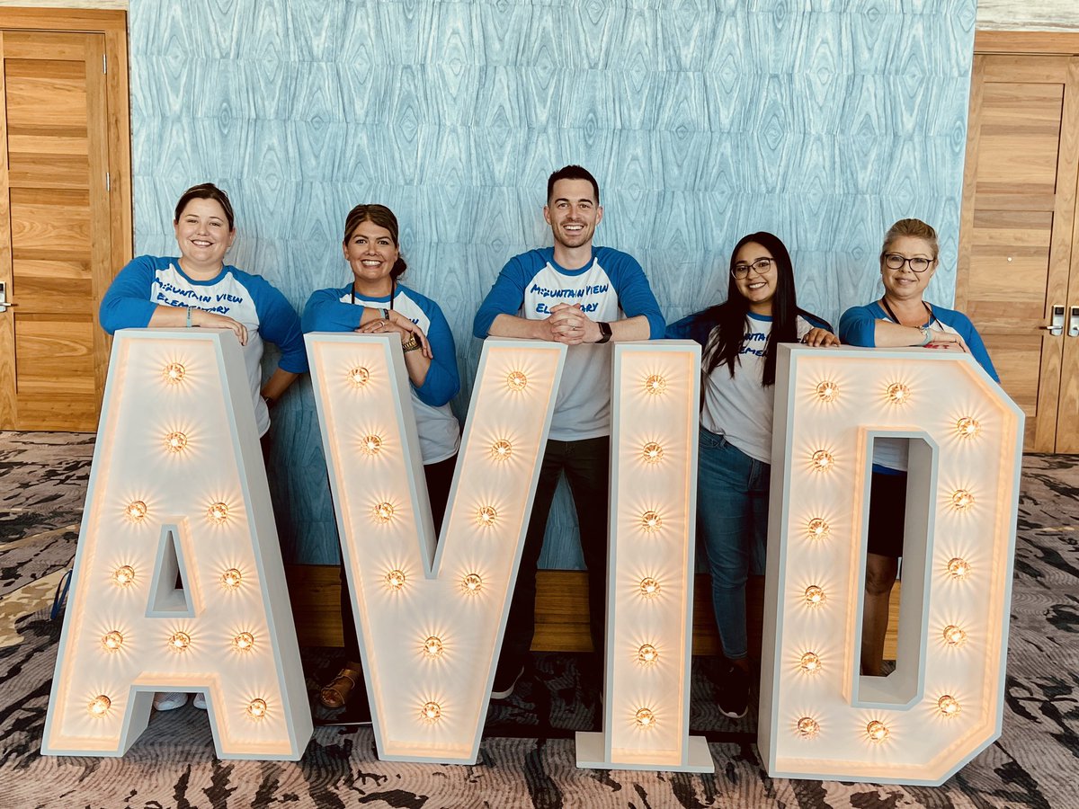 MountainViewAPS's tweet photo. Mountain View Team AVID! #AVID4Possibility @APSAVID @SalazarAPSz2 @Zone2Assoc8 https://t.co/lIouVf6IXd