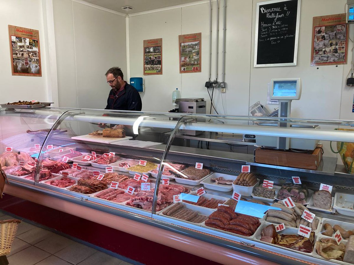b_abba's tweet photo. L’#agriculture comme on aime, au Multiferm du Val, magasin de producteurs (boucherie, charcuterie, légumes, produits laitiers, boissons, épicerie) regroupant une quinzaine de paysans du Val-d'Esnoms avec des produits qui proviennent directement de leurs fermes https://t.co/rlGOfVbYDh