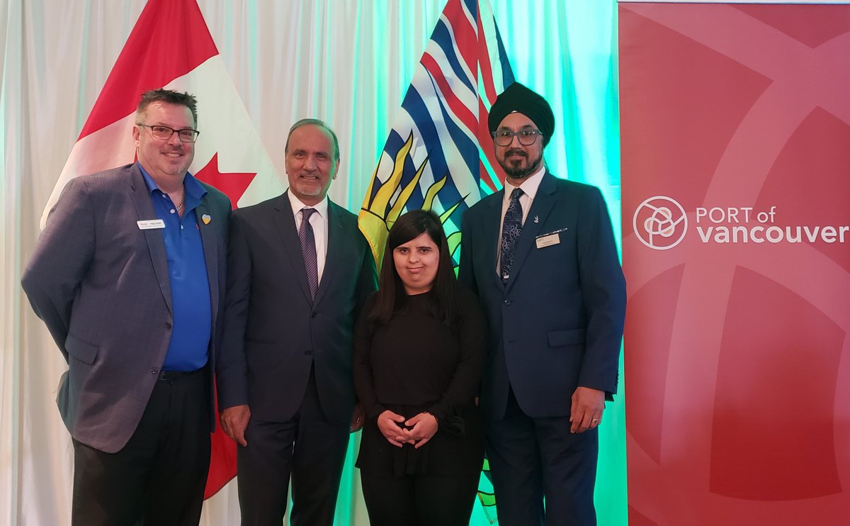 73_studio's tweet photo. Such a great time at @SBofT AGM and Pre-Summer Celebration last night! Nice to see Nate Toevs from @NeilSquireSoc, and Honourable @HarryBainsSN; so nice to meet Baljit Dhaliwal, Chair - Surrey Board of Trade, Adam Smith from Uptown Business Machines and members of the @BCLions https://t.co/7nQHtkv6ce