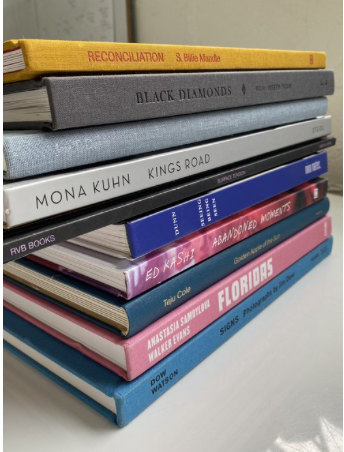 Photobook Giveaway! jsybyllasmith.com/attend/photobo…