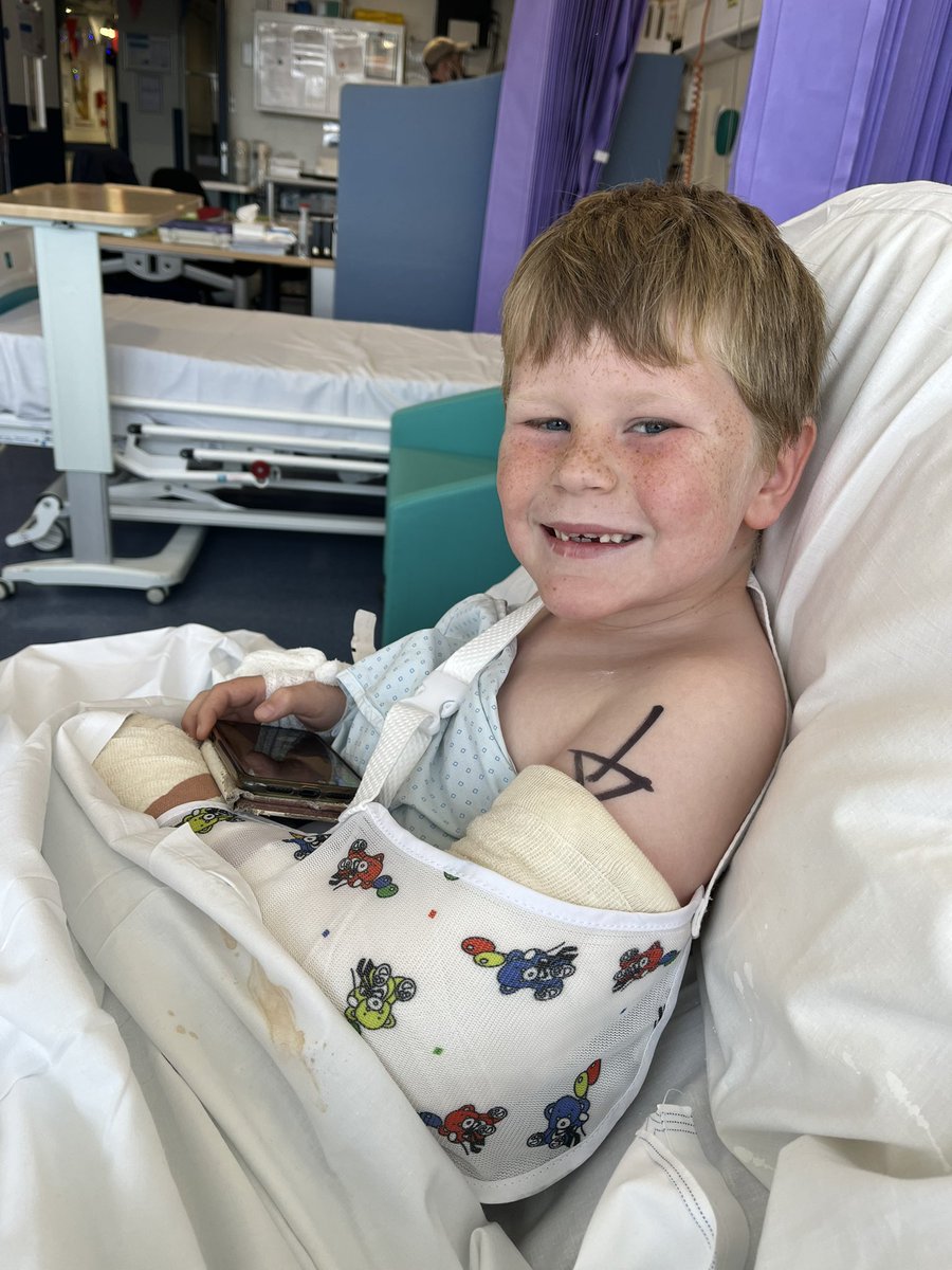 Emgilbert tweet media