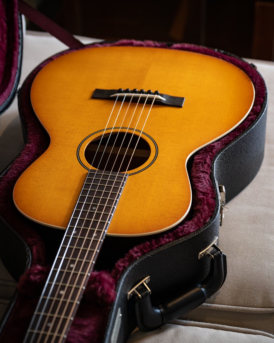 WaterlooGuitars's tweet photo. Those seeking a hard-to-find WL-K would do well to give Austin Vintage Guitars a call, as they recently received this fine specimen that's currently listed on their site!

#handmade #atx #austinvintageguitars #waterlooguitars https://t.co/5bTP5m0Nan