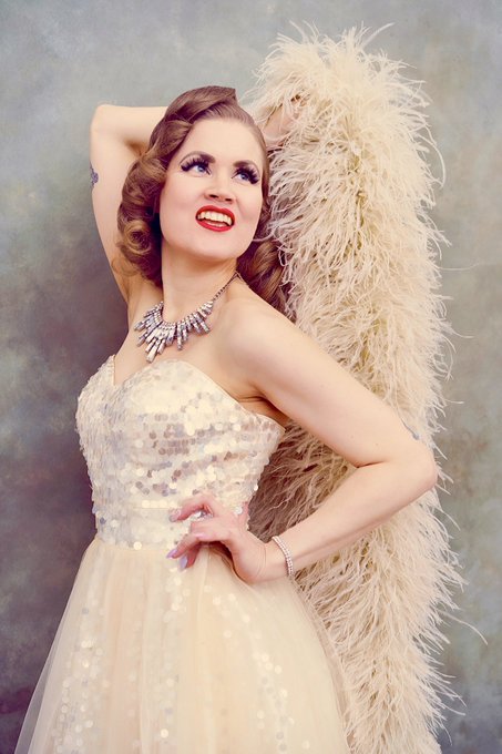 Viettelev&auml; puuhkatanssi -burleskity&ouml;paja 💋Su 19.6.2022, klo 13-15:30 💋V&auml;lkkil&auml;nkatu 7, Fysio 2000 pulssi<a href="/tag/burleski"class="tags"><span>#burleski</span></a>