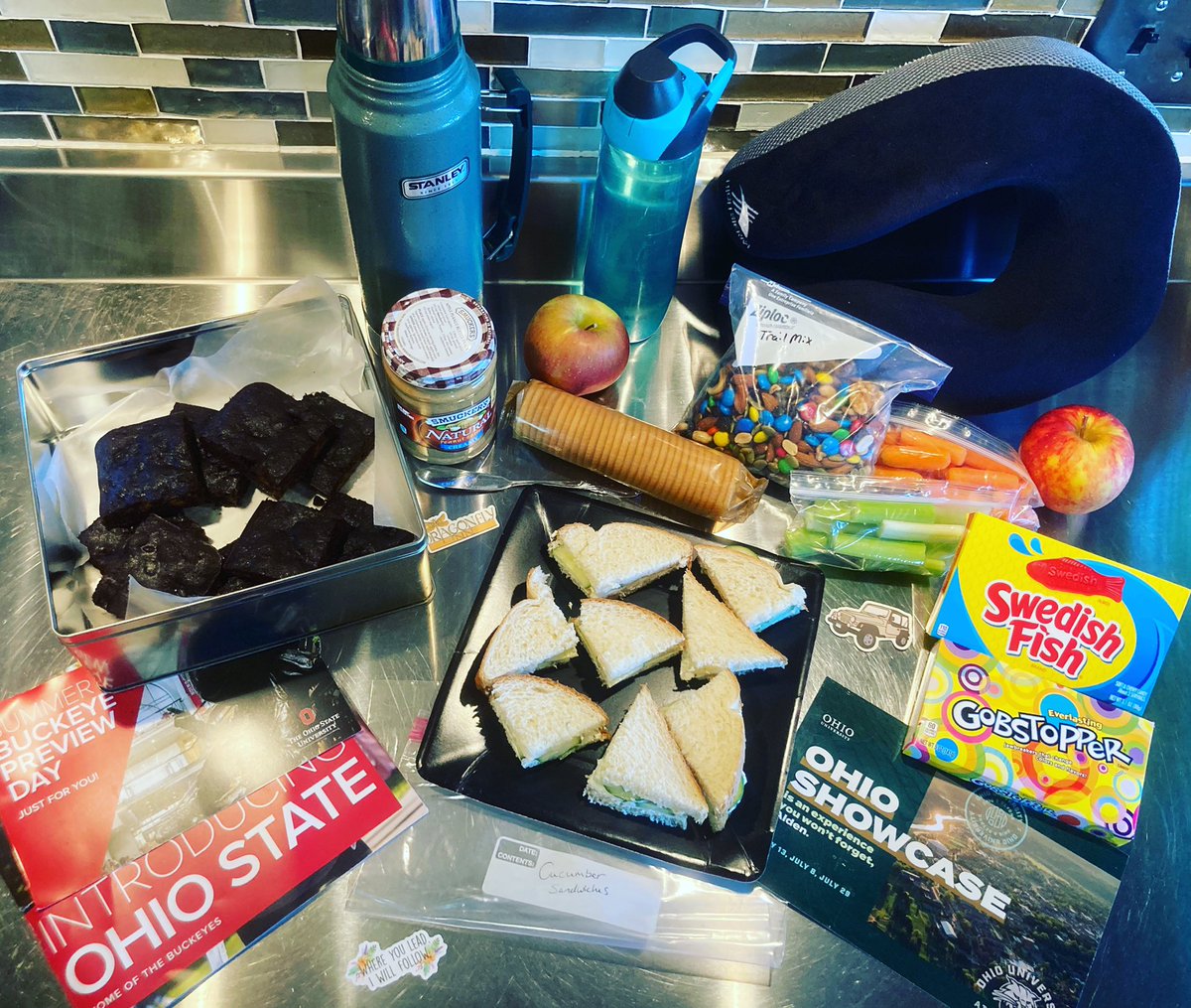 ClarkBarnhart's tweet photo. @JoinRemarkist Road Trip!!! Homemade Treats! Sweet potato brownies, cucumber sandwiches, and classic treats! Perfect challenge, as I’ll be hitting the road this summer with Alden to visit universities! #FridayNightDinnerChallenge #GilmoreGirls https://t.co/wQ7jVxYWLU