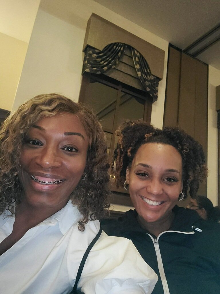 NadineMSmithh's tweet photo. When you're at the BCPS Equity Conference and see your cousin 💕 #bcpsequityconference #MCA2022EquityLiaison #FAMILY https://t.co/kJWy5i0nOO