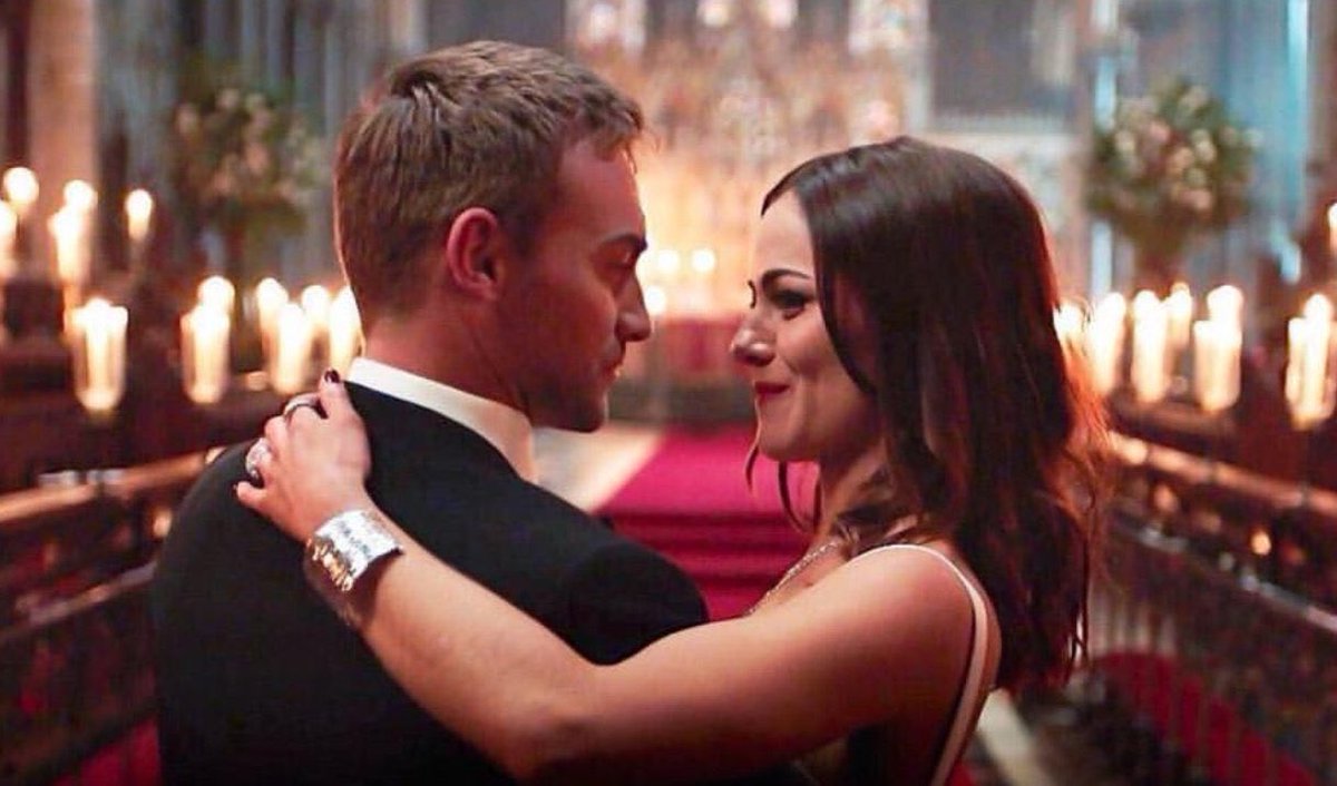 Please #savetheroyals so this bodyguard and his princess can get their happily ever after 😎👸🏻 (man I miss using those emojis every day!)

#Jaspenor #TheRoyals ❤️❤️