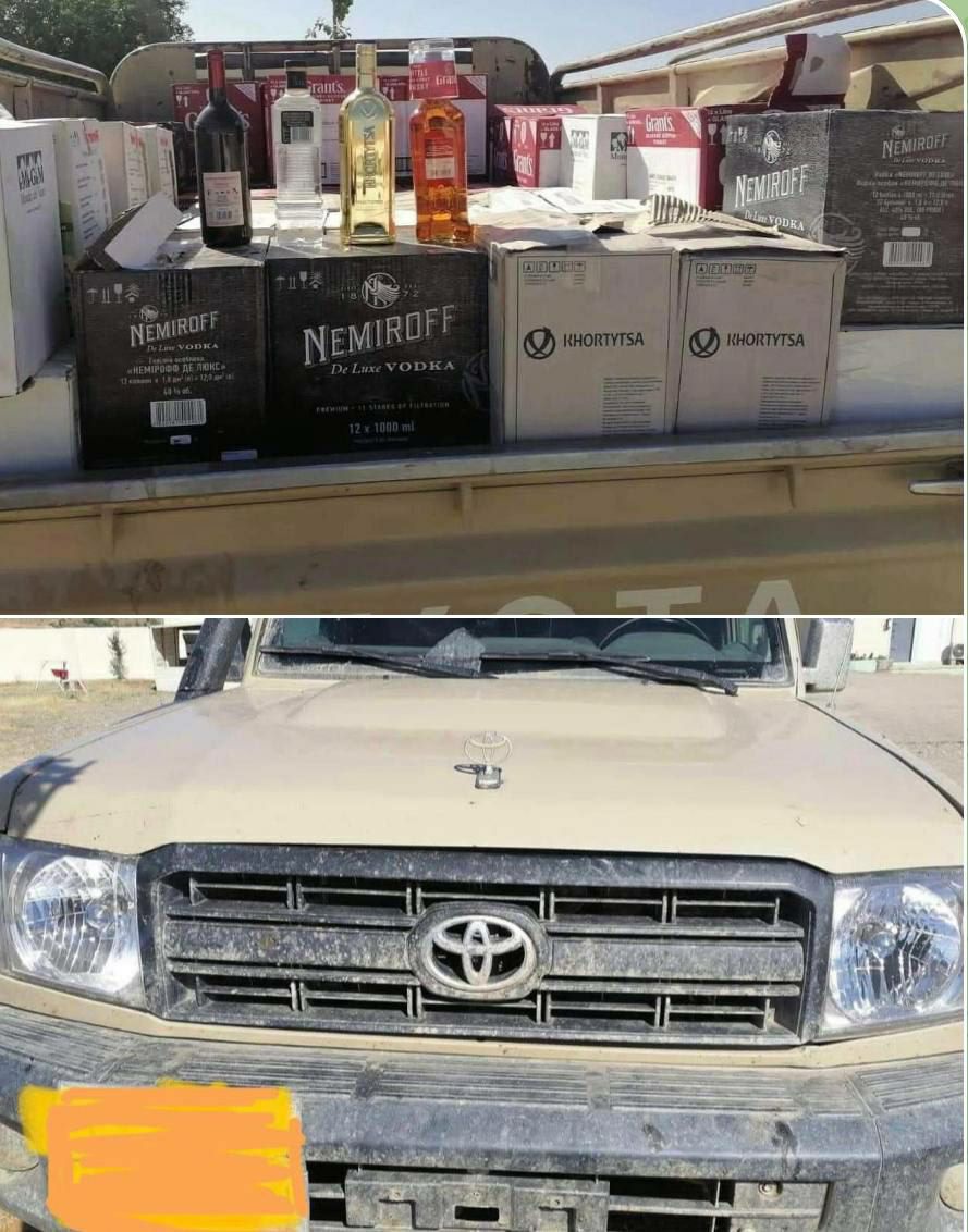 القاء القبض على عجلة تابعة للحشد الولائي  تقوم بنقل مشروبات كحولية !