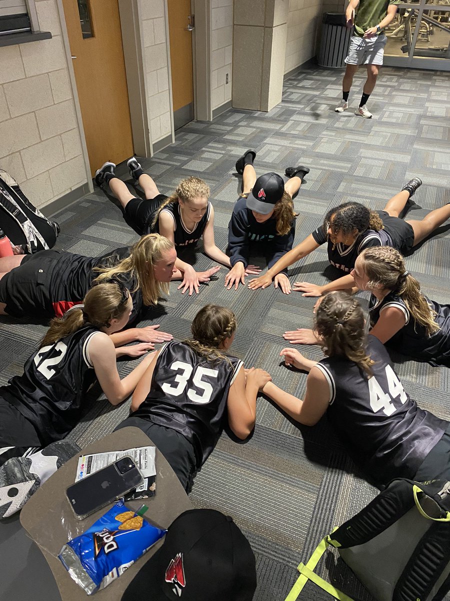 WesternLadyPanthersGBB tweet media