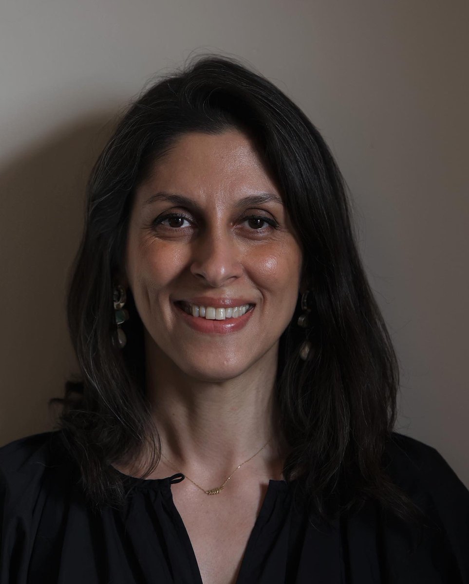 BenPhillips2020's tweet photo. It was great to have the pleasure to photograph Nazanin Zaghari-Ratcliffe at the @cambridgeunion earlier this week. 

It was particularly nice to mark the occasion with an important family portrait. https://t.co/PuNBrHqV0e