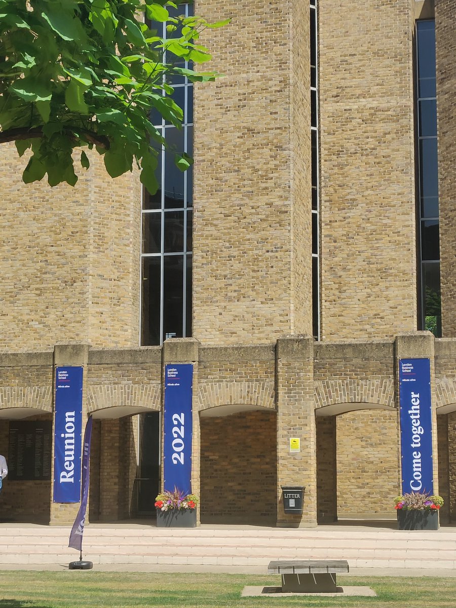 VylaRollins's tweet photo. Yea Part 2!!! Welcome Back! We look forward to seeing you! @DrRSPeterson @proftavassoli @sosborne4 #ChristinedLargy @LBS_Alumni @boardfellows @LBSClubs #AUT618 #Governance #BoardEffectiveness #NED #NextGenNED_Network #LBSExecEd #WhyILoveLBS https://t.co/DtP3Obsrtn