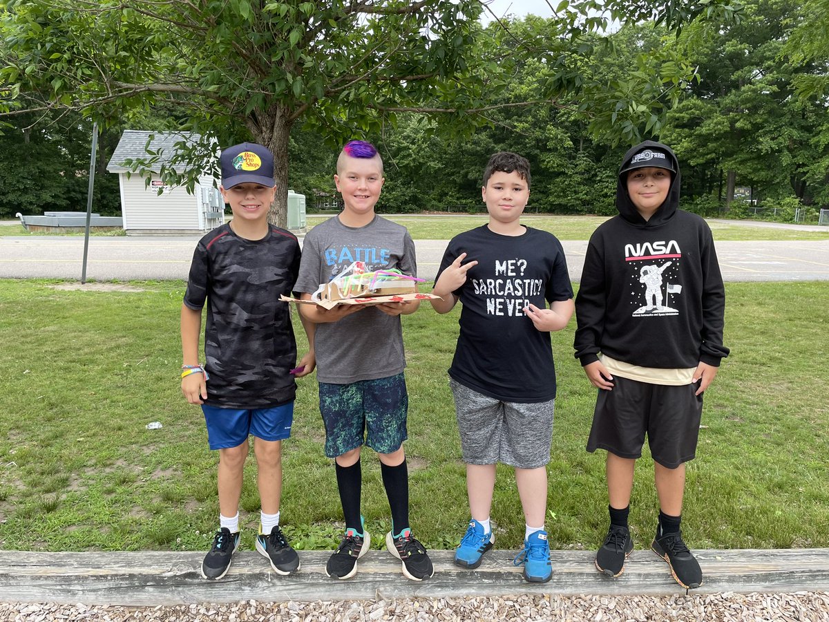 Hughes5thGrade's tweet photo. This week my homeroom worked incredibly hard on their Egg Drop contraptions. They had to build a structure that would protect the egg as it is being dropped from the top of the playground. 4/5 groups were successful! ☺️🥚 #HAYNation #STEM https://t.co/ugHooFLWO2