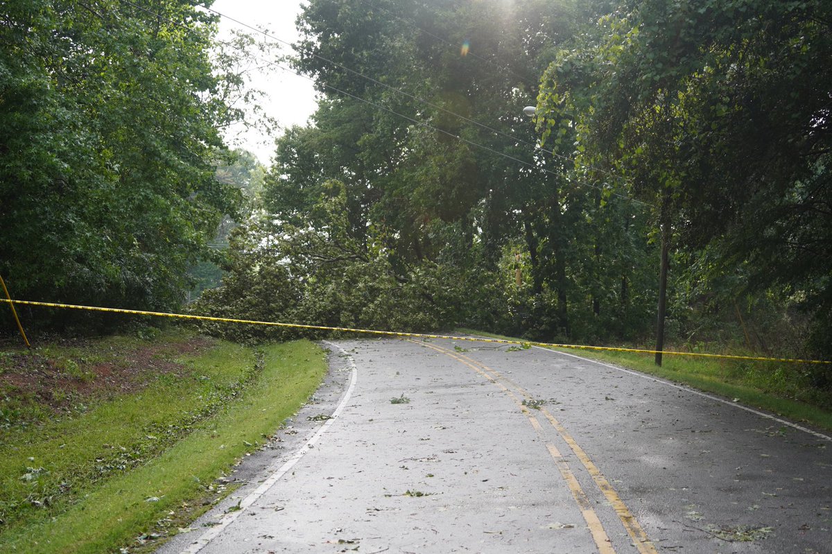 trynsumthin's tweet photo. Storm damage in and around Bessemer City today #wbtv3 https://t.co/mhrP9gA6cU