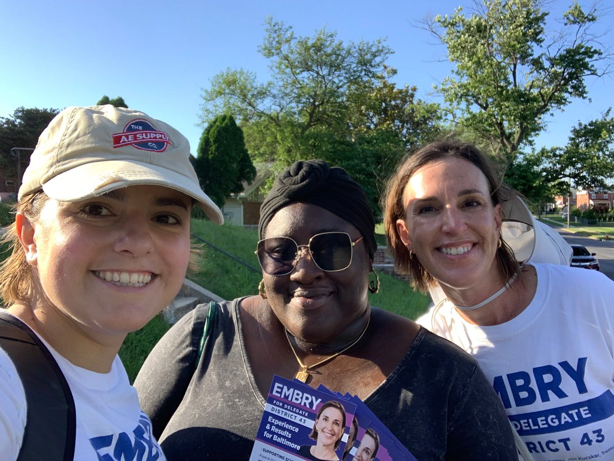 Embry4Delegate's tweet photo. Happy Friday from Team Boyce-Embry!
Bring on the weekend!!
#inspiredcampaign #BoyceEmbry #EmbryforDelegate #ReelectBoyce #District43ATeam #womenleaders #joy #experiencematters https://t.co/9Q8fvLzPsy