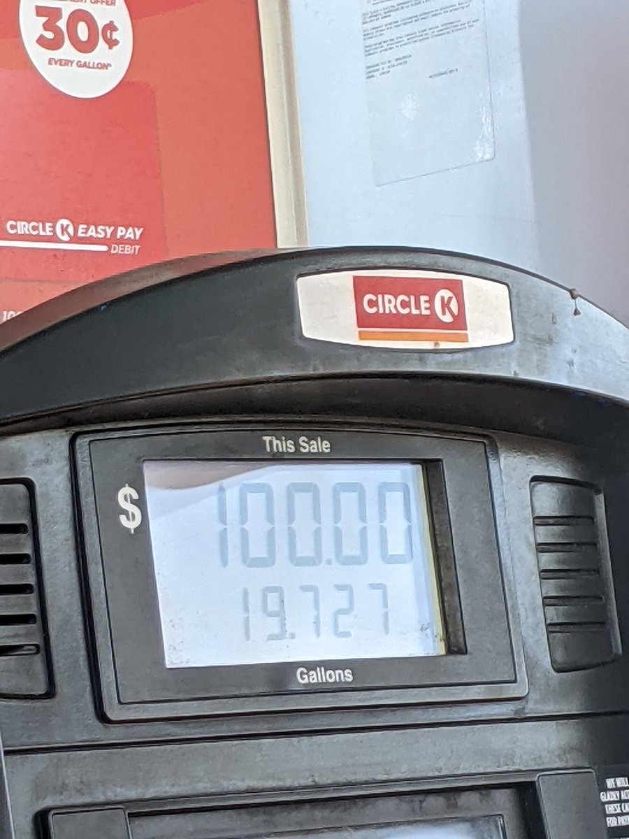 WLKYMoRose's tweet photo. Nailed it! ๐ช
But also....got nailed ๐ธ๐ธ๐ธ๐
#gasprices #ouch #fridayfillup https://t.co/luOGeyAOd9