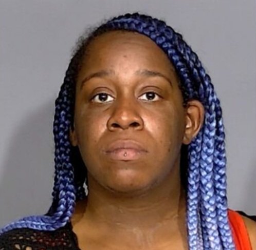ExpoDiamondz's tweet photo. 1. A 32-year-old woman faces charges of child neglect and other offenses after she allegedly left her young children at home to have sex with her boyfriend outside, which led to her shooting him after an argument. https://t.co/OgcTW7kHfv