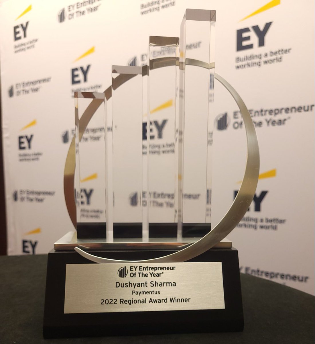 Congratulations to Dushyant Sharma of <a href="/PaymentusCorp/">Paymentus</a> for being named an Entrepreneur Of The Year award recipient in the Mountain West! #EOYMTNWEST