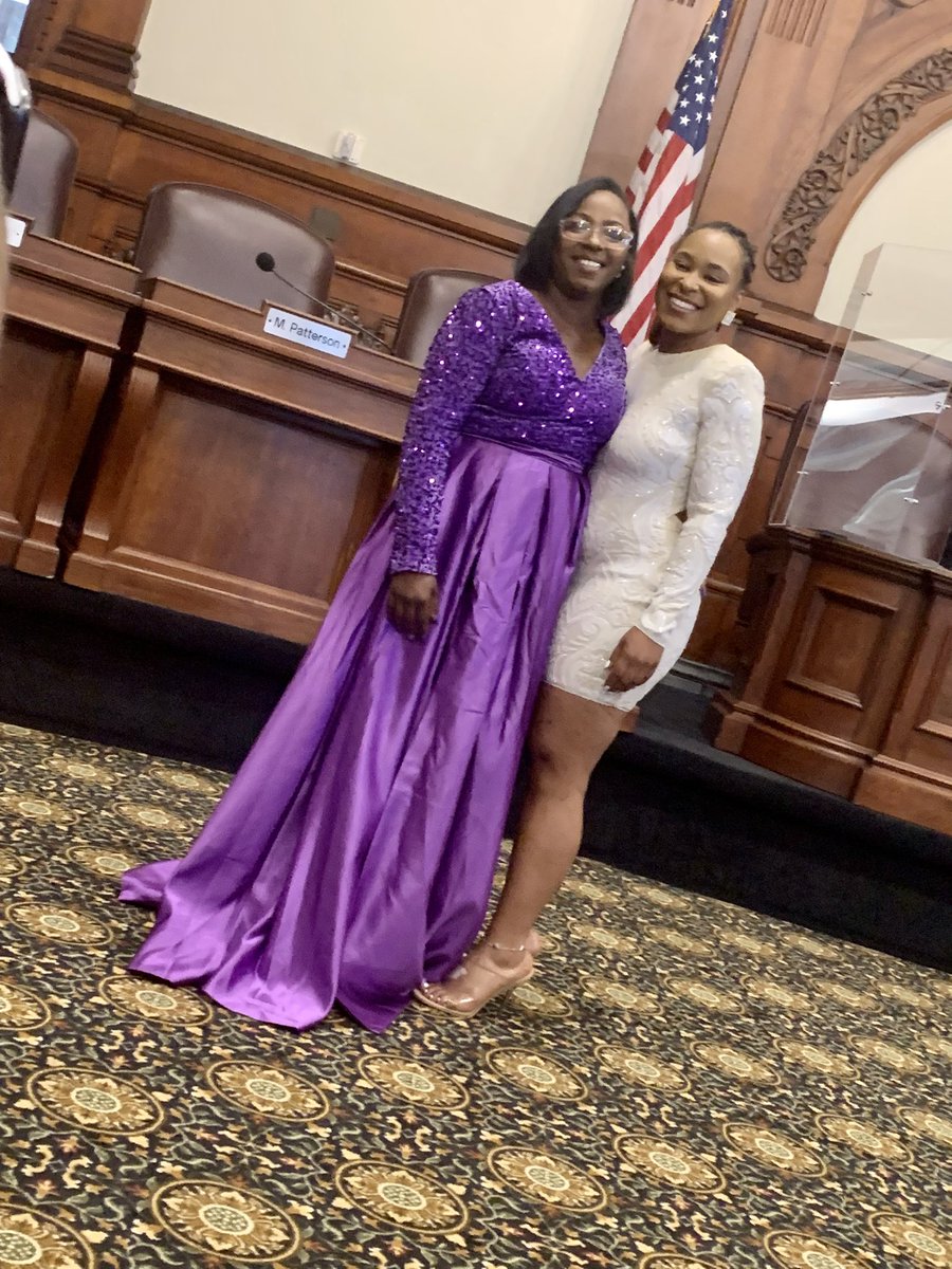 DominiqueJanaee's tweet photo. I’ll say yes a million times 🥰💜🤞🏽 #June17th2022 https://t.co/ad9vd73hQ7
