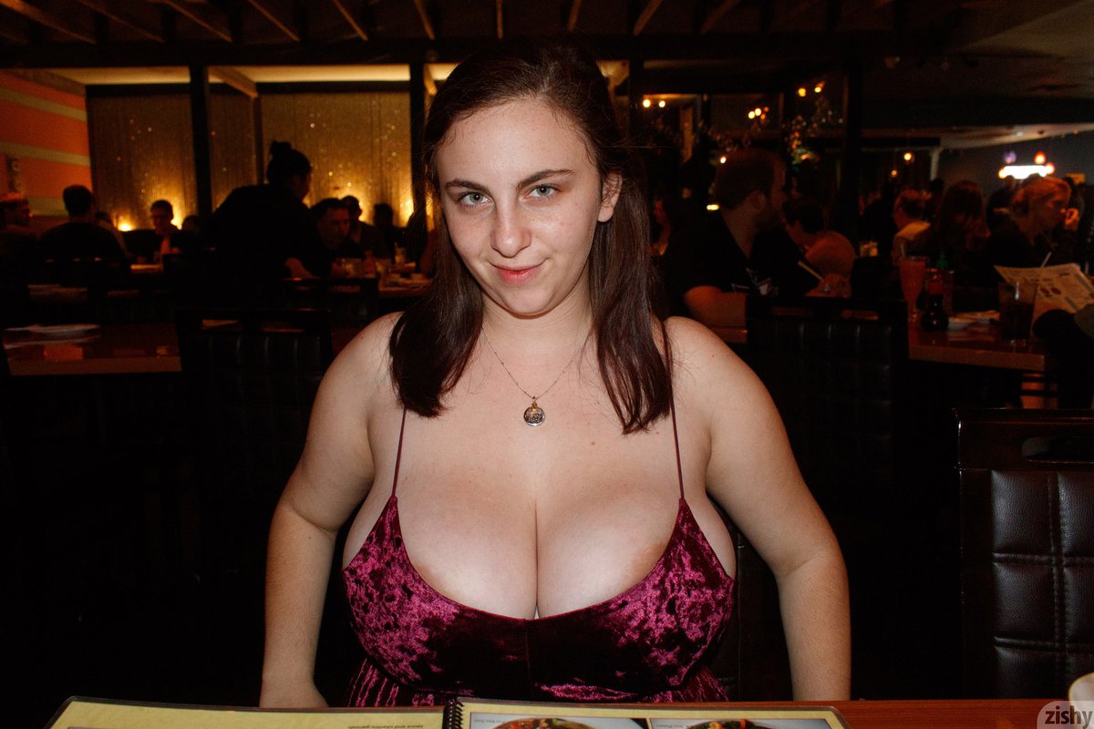 Primecurves on Twitter: "RT @curvyerotic: It's nice to have a lunch
