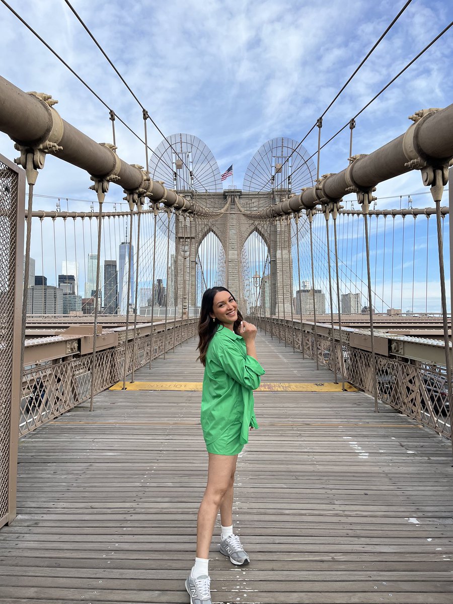 vaalvaal_'s tweet photo. Somewhere in between Manhattan &amp; Brooklyn 🤍 https://t.co/ojT1a3ctSP
