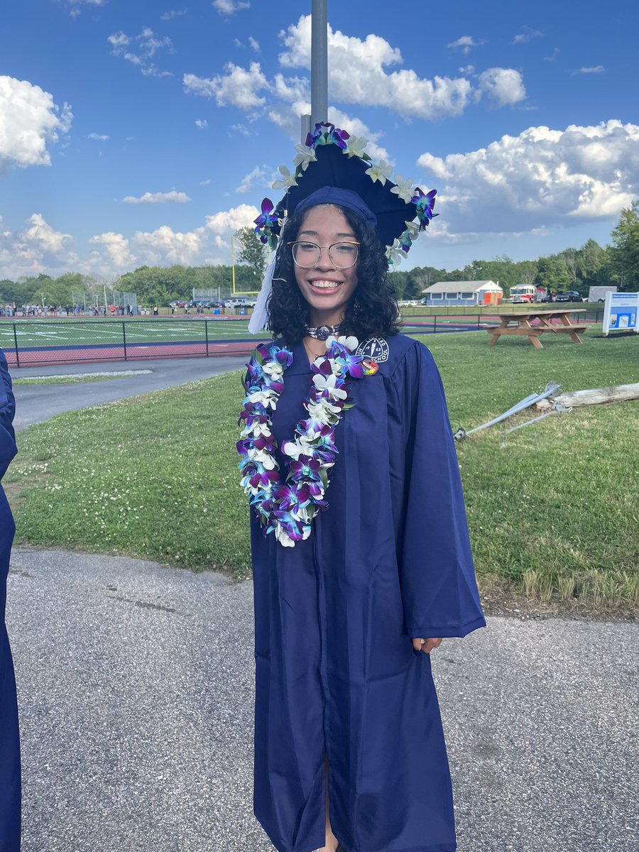 ledyard_nahs's tweet photo. Check out these #craftycolonels at their graduation, even wearing their NAHS pin!! Best of luck to all NAHS seniors on what’s the come next. Keep in touch! https://t.co/Hv4OR5cJJe