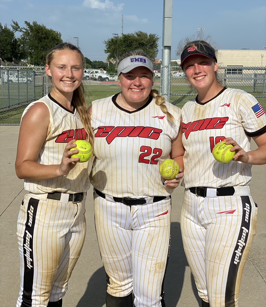 💣💣💣3 bombs for the day!!!
Danielle Gillean (UMHB) with a 3 run shot and Alexa Almejo (NSU) and Maegan Shannon (MSU) both with solo home runs! #BeEpic <a href="/Epic__SB/">Scotty Smith</a> <a href="/TFLfastpitch/">Texas Fastpitch League</a> <a href="/USSSAFastpitch/">USSSA Fastpitch</a>