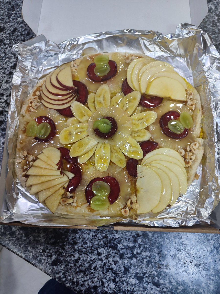 دي بقا فيطيره فورسيزون👌محشيه بالبسبوسه و الكنافه 🫣 مستني ريكم
الشيف سيد فرنسا 🫡