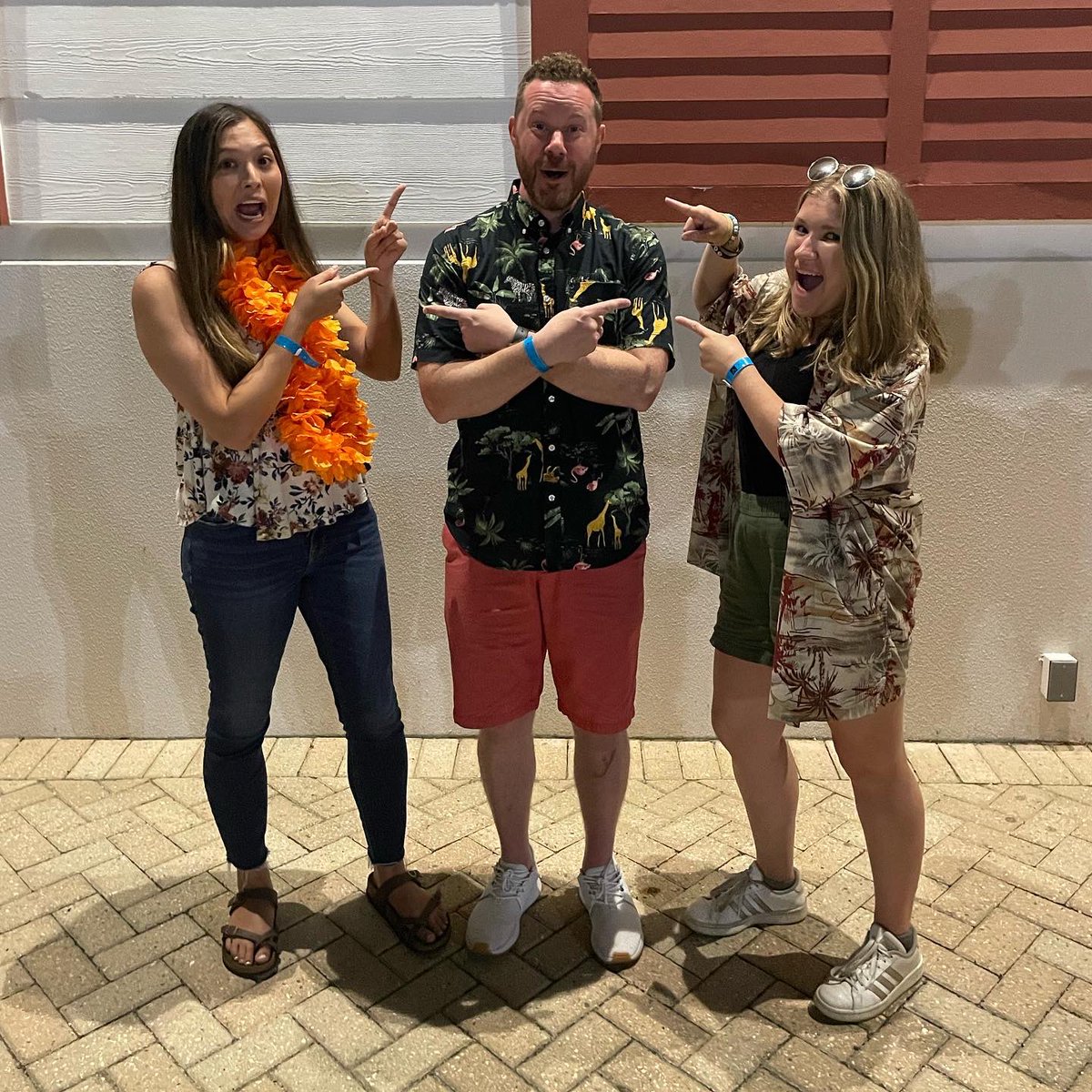 NateGalloway's tweet photo. Big shout out to these two ladies and an amazing group of student leaders for helping to provide students with a great week away at camp! Also small shout out to Jerry, a.k.a. the camp binder. #PiedmontStudents #StudentLifeCamp https://t.co/8qncIvD38h