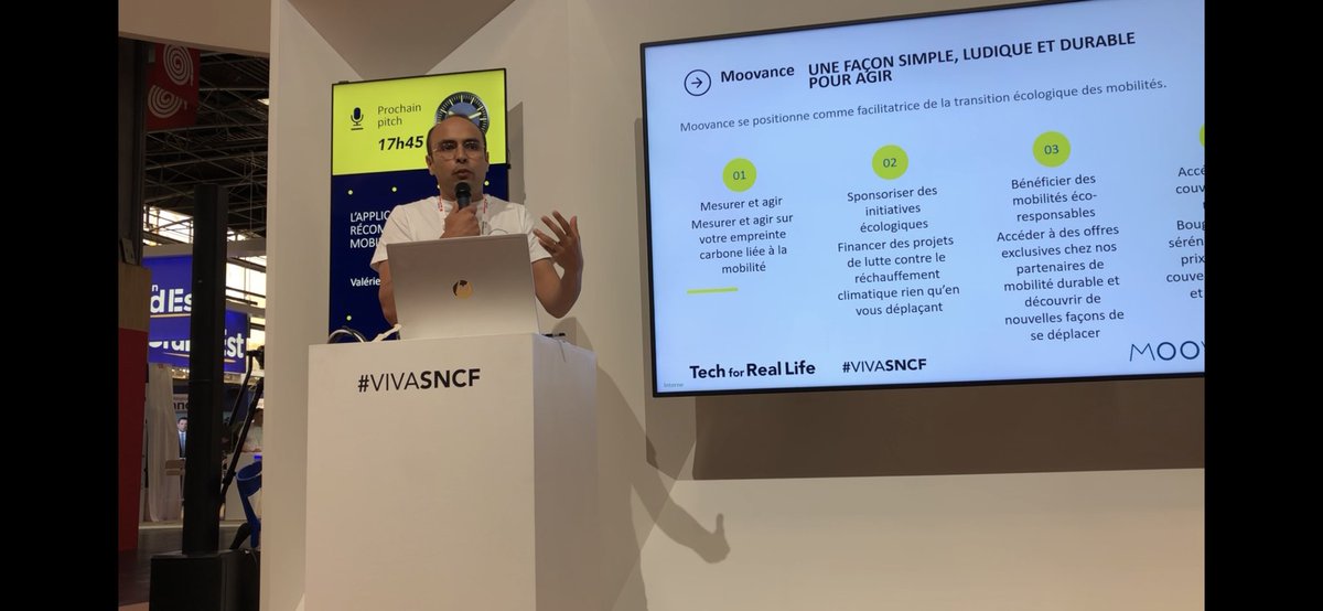 AnasMbasso's tweet photo. Très belle journée ⁦@VivaTech⁩ ce vendredi aux côtés de ⁦@SNCF_Digital⁩ pleine de belles rencontres. Merci ⁦@Darmacq⁩ pour ces moments partagés. Merci à aux équipes #vivasncf qui ont veillé à l’organisation et succès de cette belle journée. ⁦@Moovance_⁩ 😘 https://t.co/zYDd5kCTOb