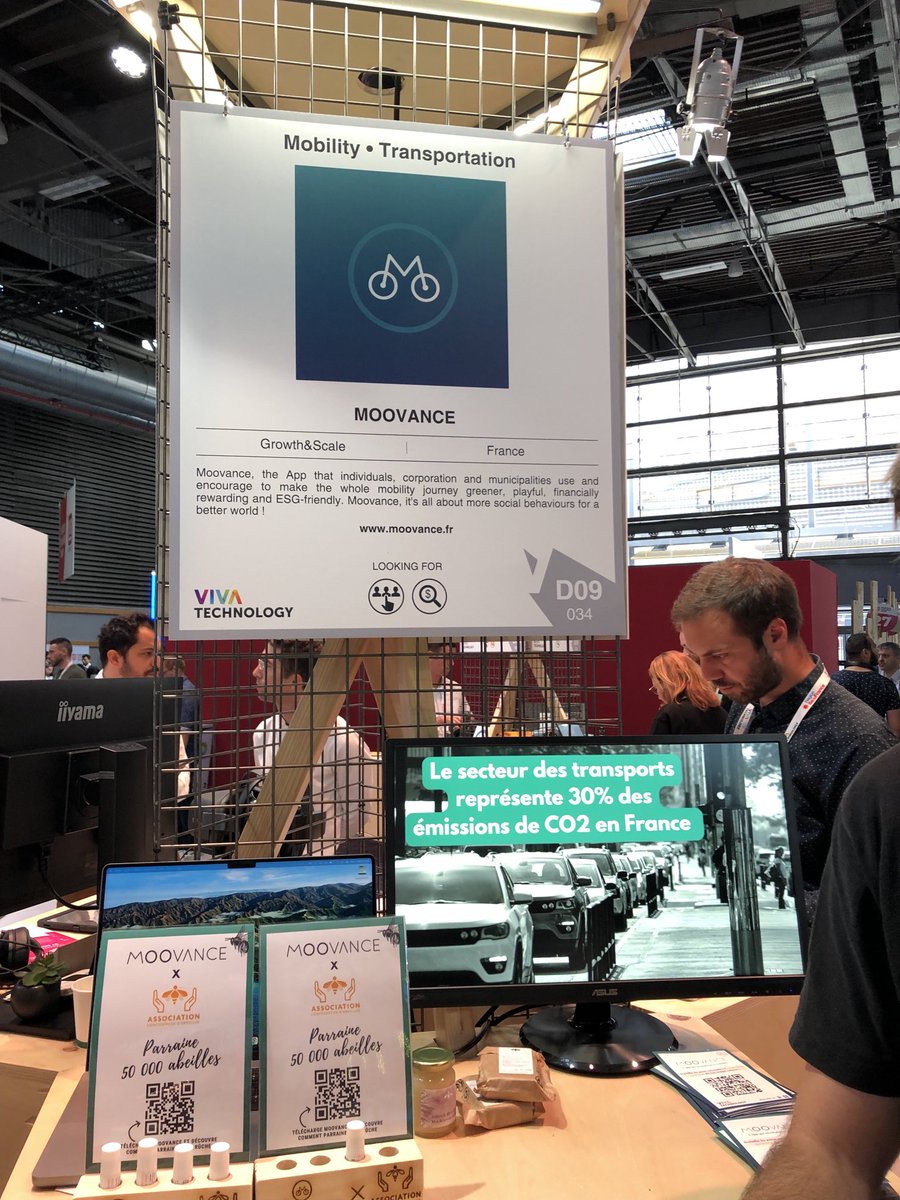 Très belle journée ⁦<a href="/VivaTech/">Viva Technology</a>⁩ ce vendredi aux côtés de ⁦@SNCF_Digital⁩ pleine de belles rencontres. Merci ⁦<a href="/Darmacq/">Valérie Darmaillacq</a>⁩ pour ces moments partagés. Merci à aux équipes #vivasncf qui ont veillé à l’organisation et succès de cette belle journée. ⁦<a href="/Moovance_/">Moovance</a>⁩ 😘