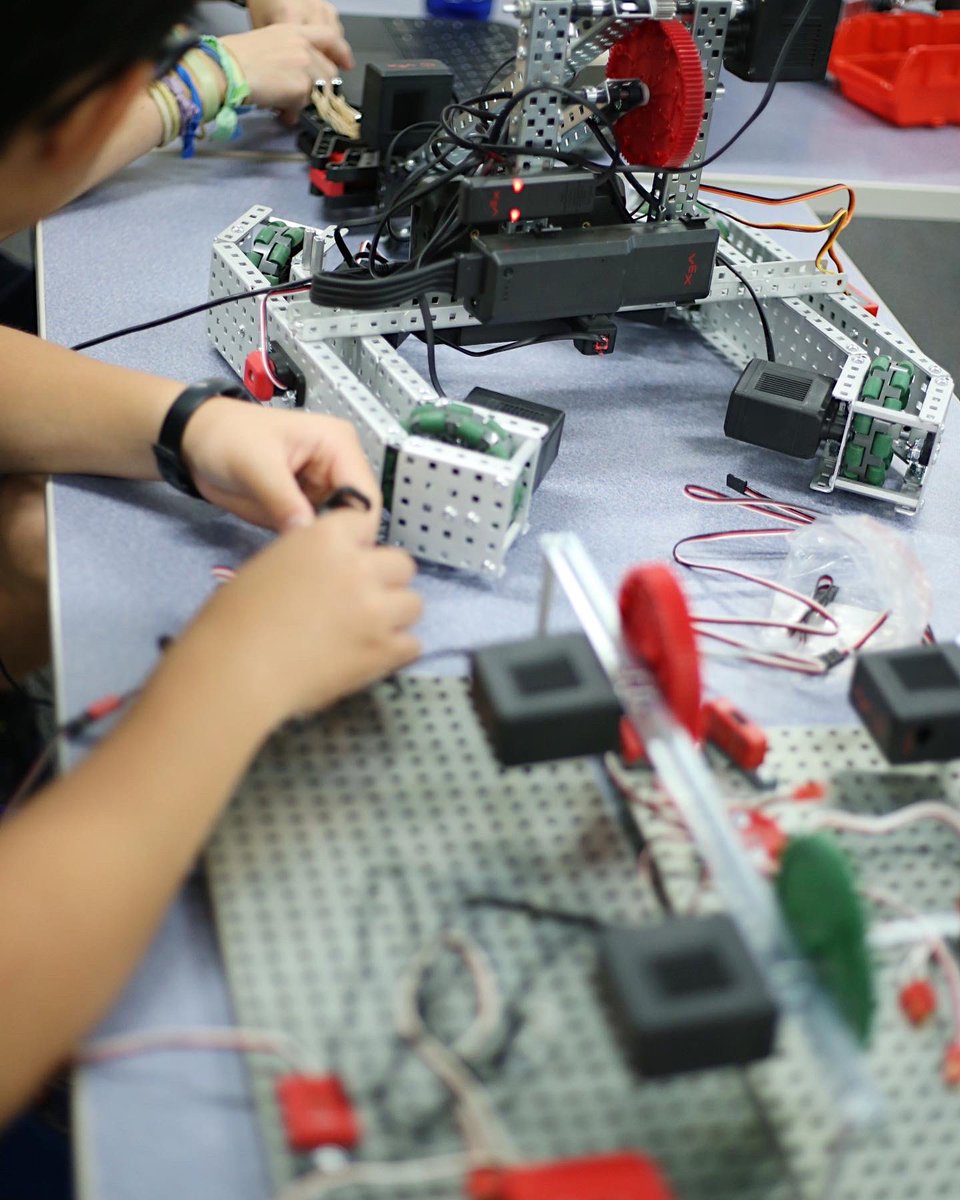 That’s a wrap on week three and STEM Camp 2022! We have had so much fun learning and exploring STEM! 😸 #seebluestemcamp #seeblue #seeblueseestem