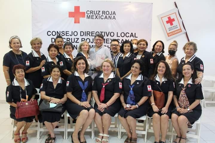 CruzRojaCamp's tweet photo. #Entérate || La presidente del Consejo Local, Verónica Selem encabezó la primera reunión de la Coordinación de #DamasVoluntarias, donde presentó a la Coordinadora Local, Dolores Echeverría Lanz. 

👉🏼 https://t.co/yNaA8w7A1B https://t.co/PDYdZ7ETvT