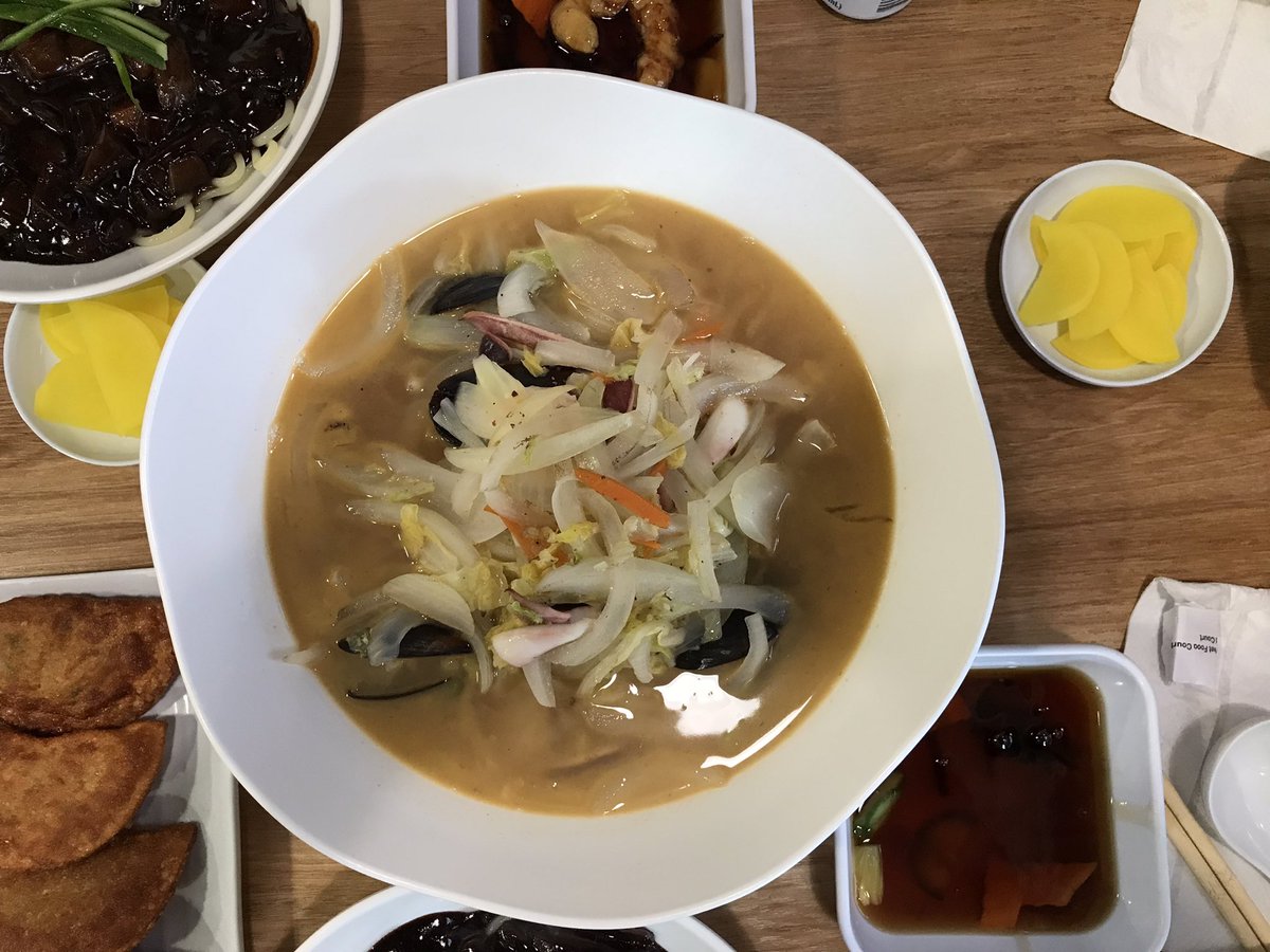 #WoolPong (Sea Food #noodle soup )