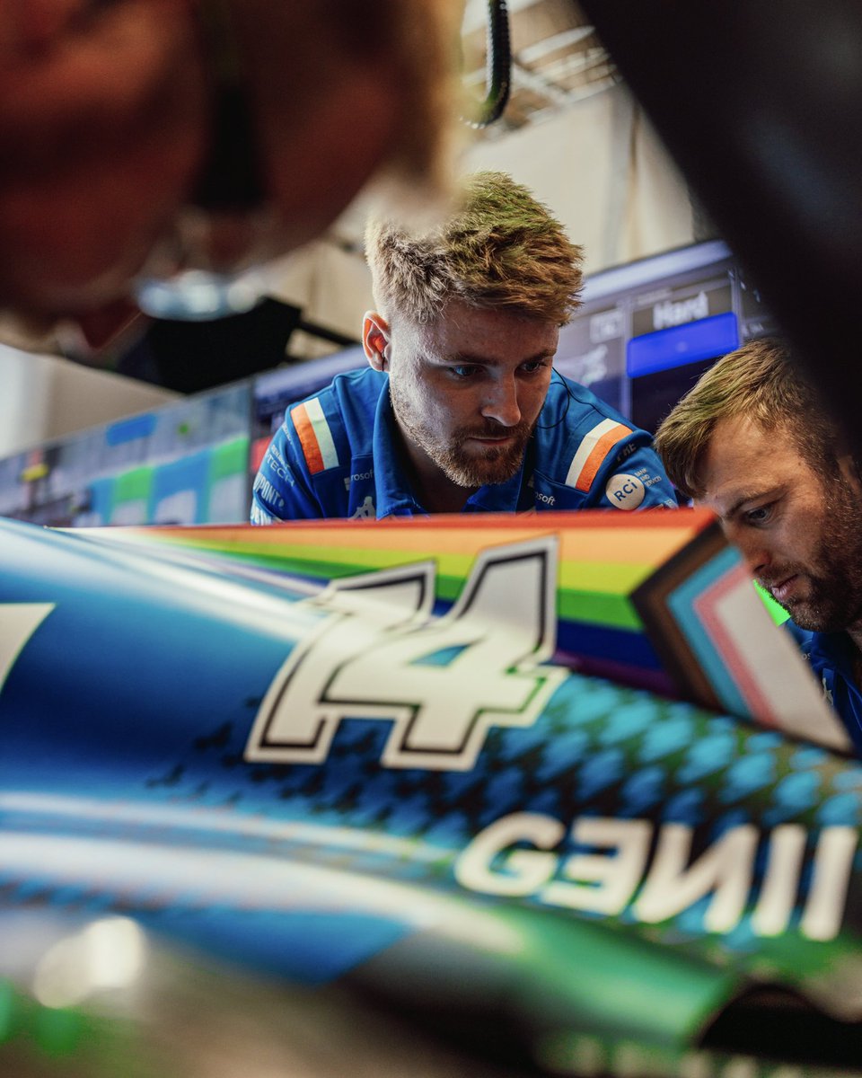 AlpineF1Team's tweet photo. Shout out to this crew giving it their all, race after race, especially during a double header. 

#CanadianGP https://t.co/ecQ1XcrJJy