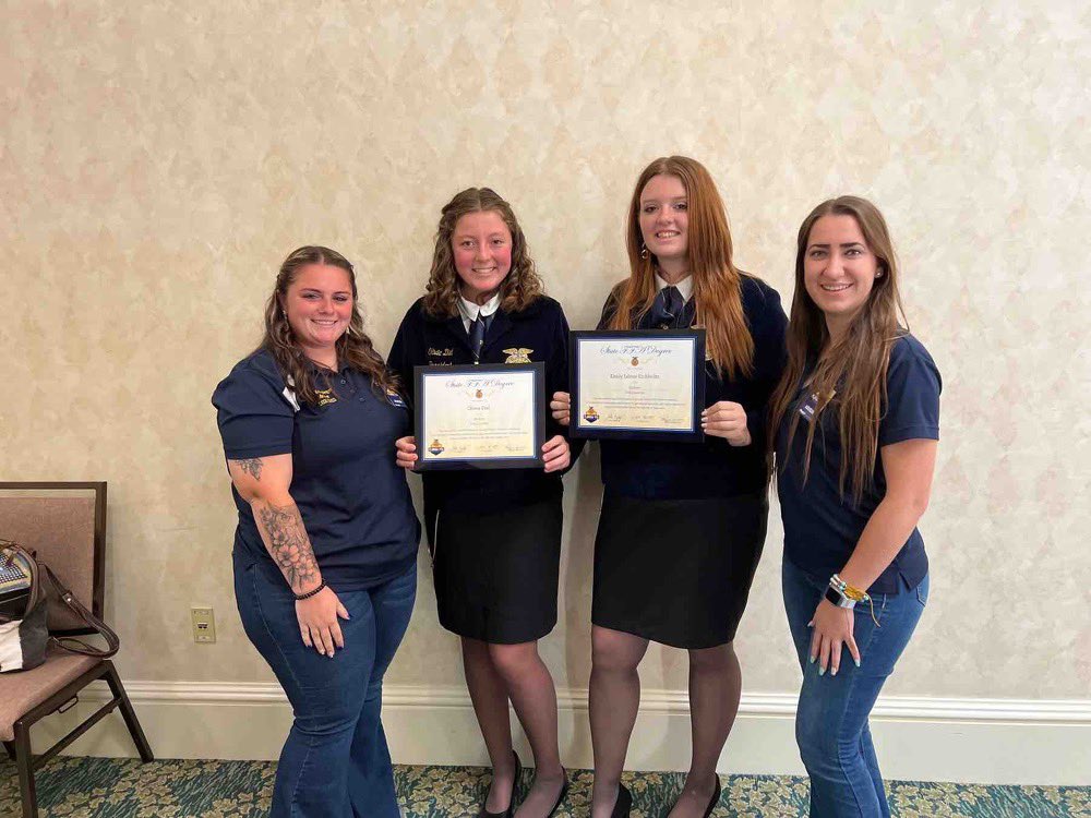 ffa_hudson's tweet photo. Congratulations Olivia Diel and Emily Eichholtz on receiving their state degrees! @hhscobras @PascoCTE #hudsontough #FLAFFA22 💛❤️🐍 https://t.co/M33E4Lslga