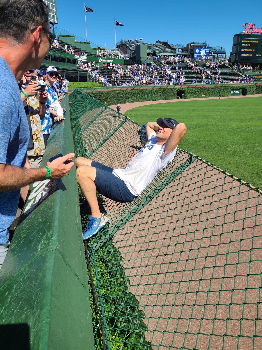 DOM_Frederic tweet picture
