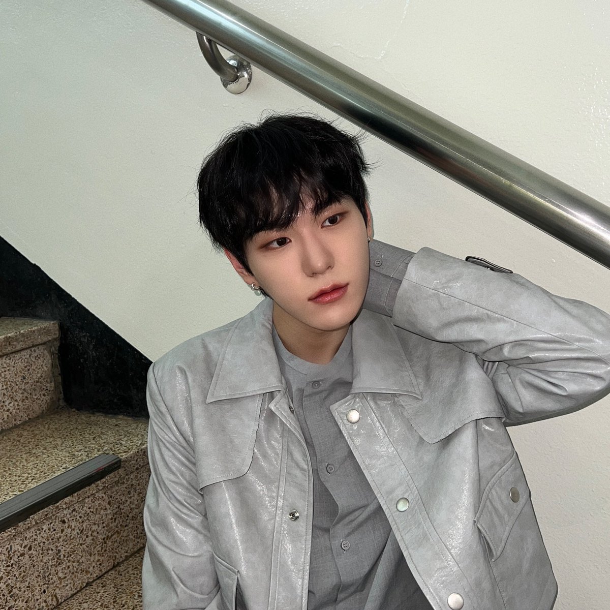 BoysDaCapo_FR's tweet photo. [📸] | 17.06.2022
 
#BDC_Seongjun
"De retour au Music Bank après un long moment~~🤗🤗"

#BDC #BDC_성준
#홍성준 #HONGSEONGJUN
___
 
© BDC_BNM https://t.co/nd9y7VPkmC