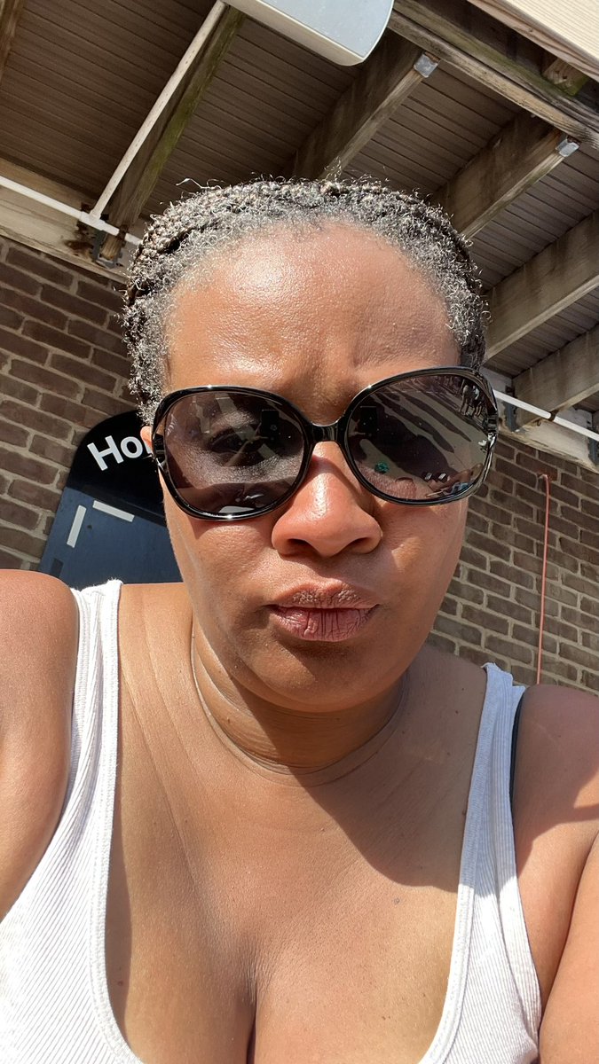 GayTonika's tweet photo. I hate hot! 187 days until Winter! Anyways…Sunglass selfie.  #dolphindaysofsummer @DixieMagnetElementary https://t.co/EWgXsgieH7