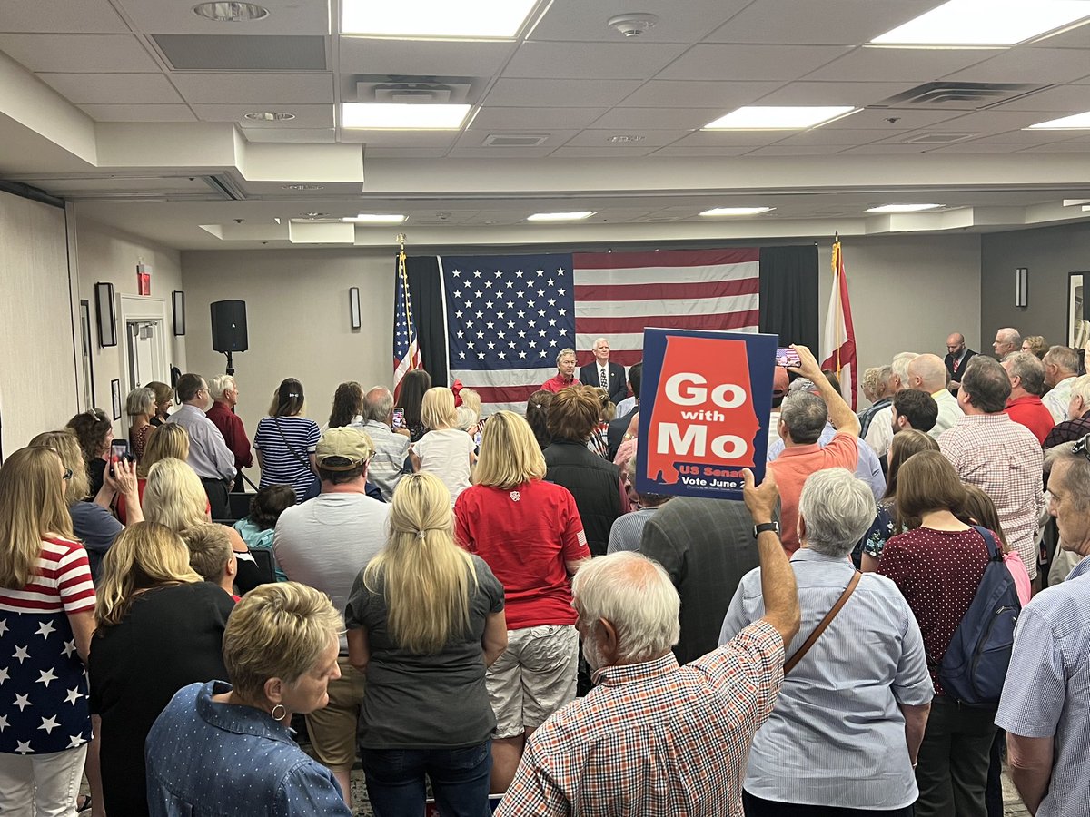 Mo Brooks tweet media