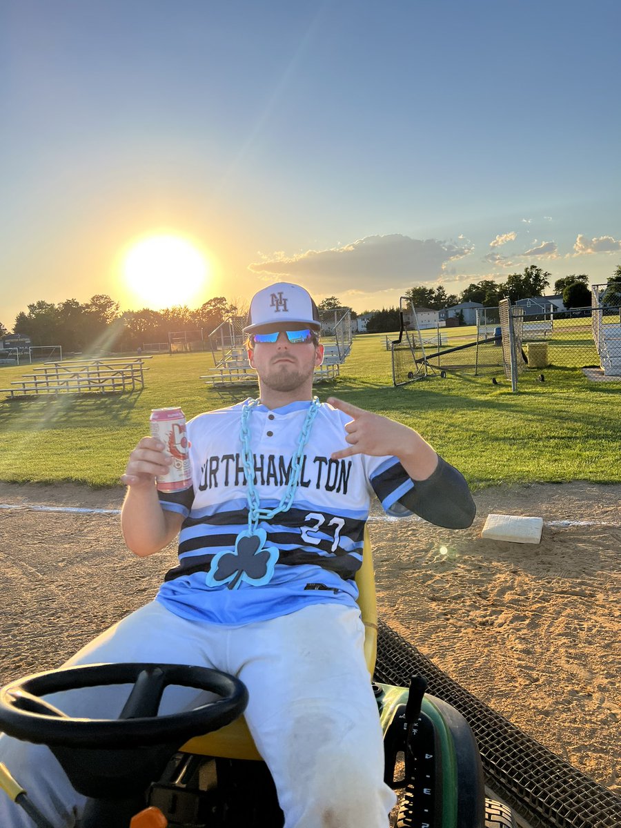 HIBOS WIN 3-2 over Post 414. BT doing his normal work on the mound going 6.1, Juliano coming through with the 2 out save! Timmy HUGE 2 RBI single in the 6th. And catchers can bunt to C-BABS with a huge sac bunt single to start the rally in the 6th! #UnfinishedBusiness🍀