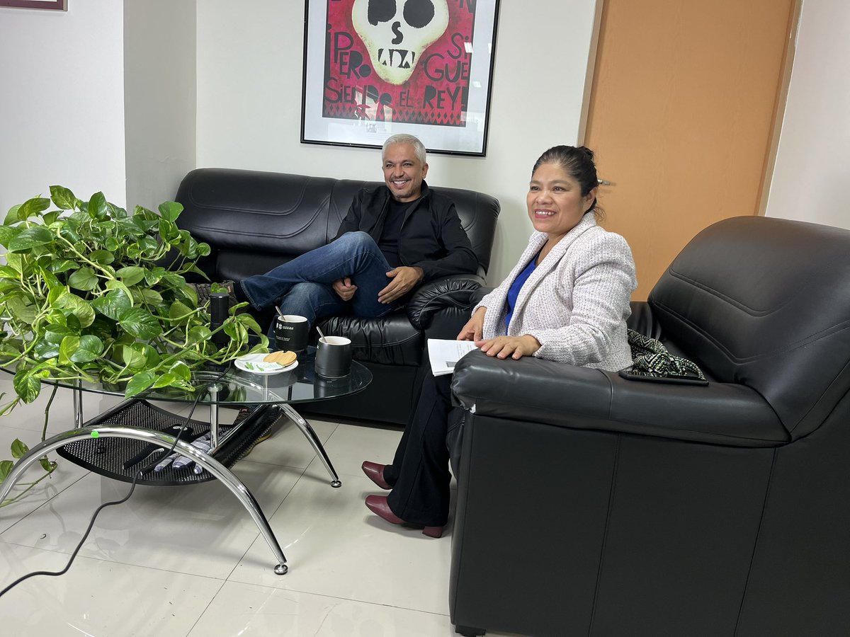 CACEHNACIONAL's tweet photo. 📌 Estamos en las oficinas de la STyFE con el Mtro @Luis_diazdeleon por Facebook live, para hablar sobre los derechos laborales de las #TrabajadorasDelHogar, de la primera cooperativa de #PTH en 🇲🇽 y la App #Dignas.

@TrabajoCDMX
#COODEPTH

https://t.co/EdgG0UYJ7T https://t.co/lAoH7kazD6